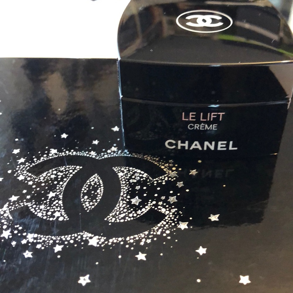 UNUSED NEW Chanel  Le lift creme